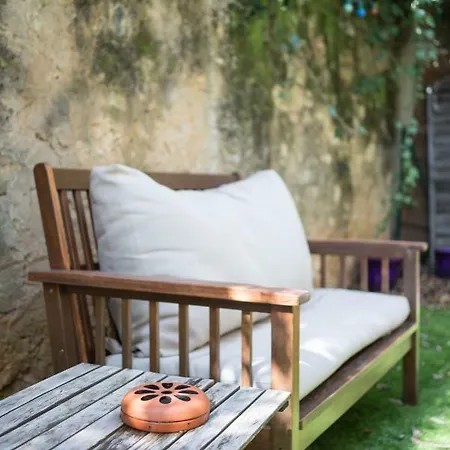 2 Pieces Avec Jardin Beaux Arts Apartment