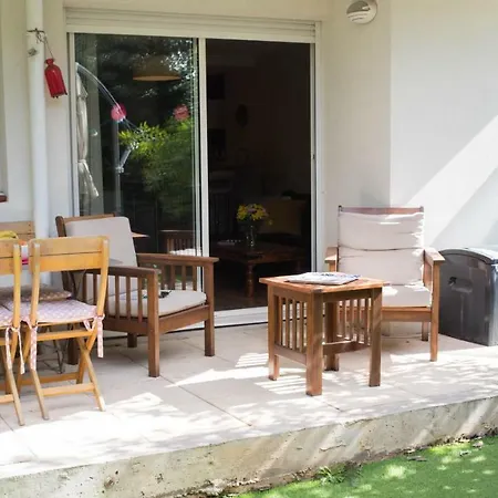 2 Pieces Avec Jardin Beaux Arts *