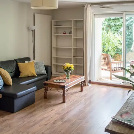 Apartment 2 Pieces Avec Jardin Beaux Arts *